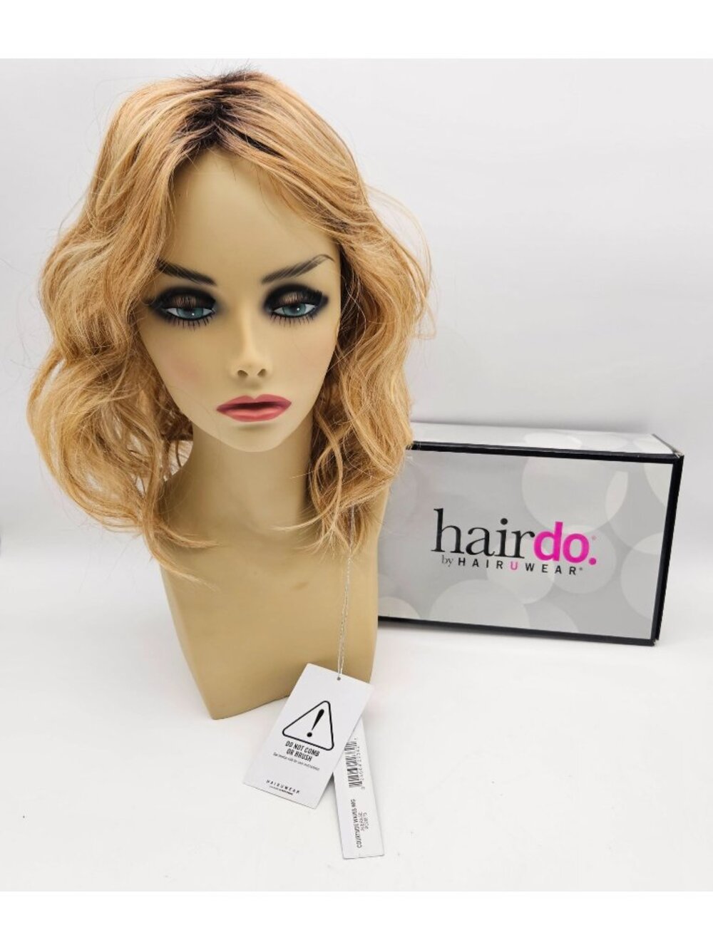 Hairdo Wig Courtside Waves Rooted Ginger Blonde/Med Gold Blonde SS25 Average NWT